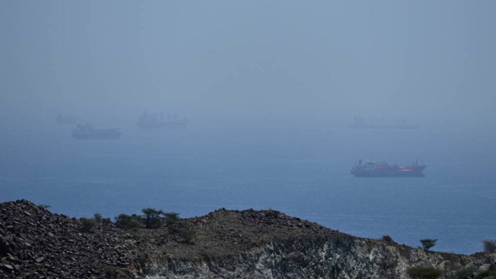 Wall Street Journal: Ο στρατός των ΗΠΑ ετοιμάζεται να επιβιβαστεί σε πλοία που συνδέονται με το Ιράν